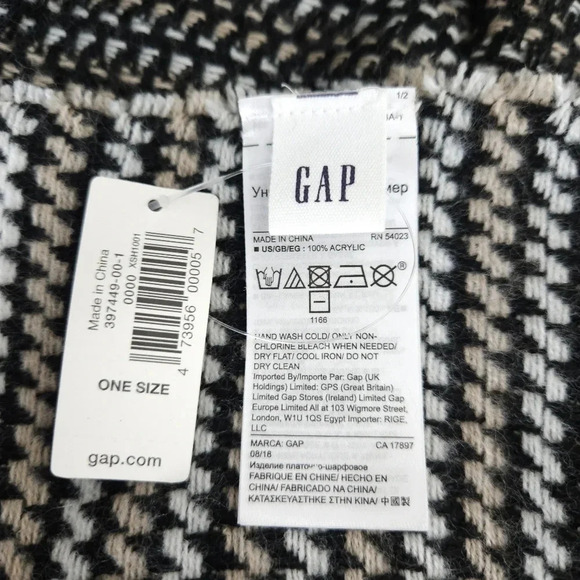 GAP Oversized Wrap Scarf Rectangle Black Cozy Chevron Knit Fringe Hem - Picture 6 of 8